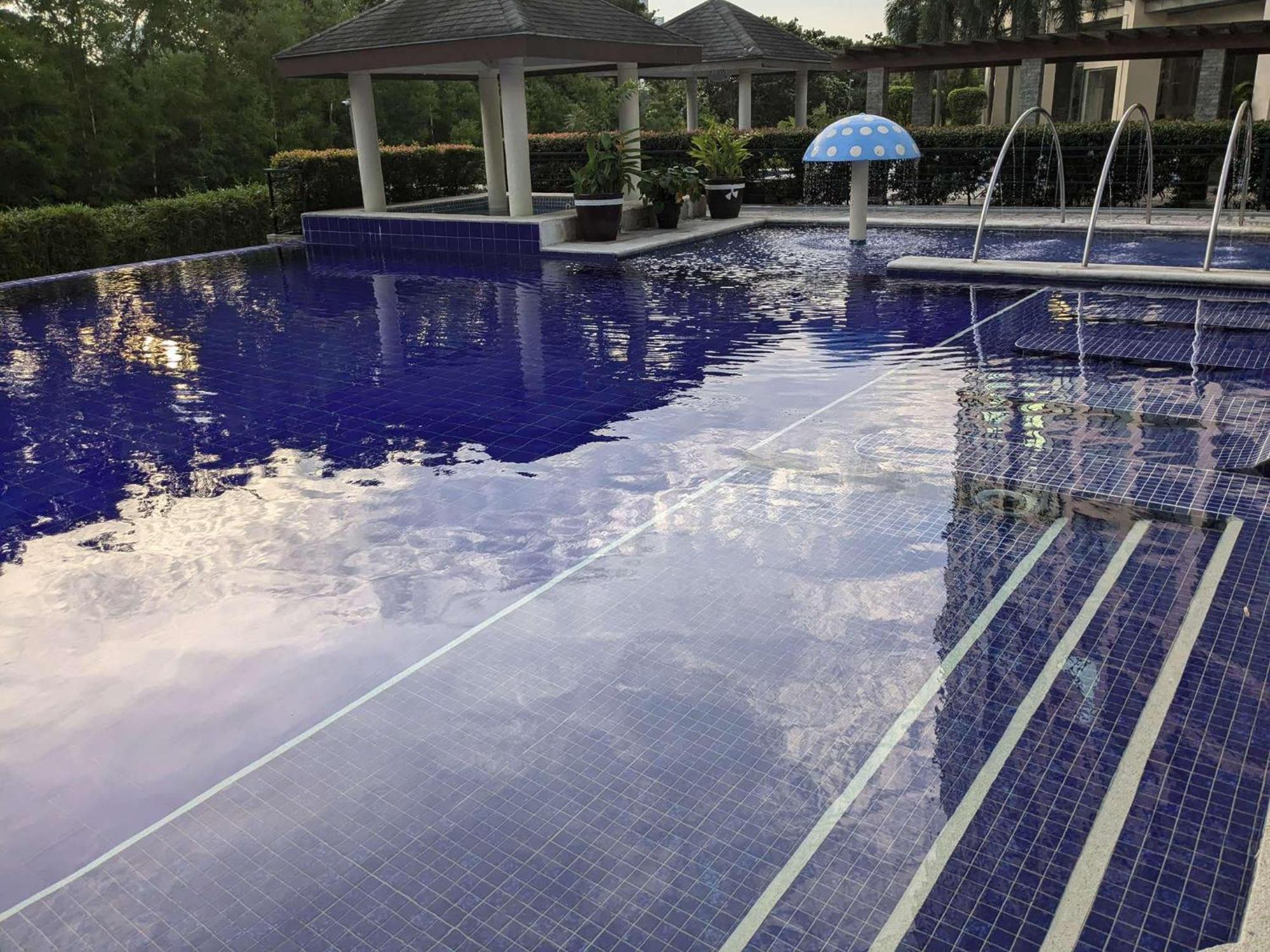 Bellagio One Bedrroom Bgc Burgos Circle By Christine Suites Ph Taguig Zewnętrze zdjęcie